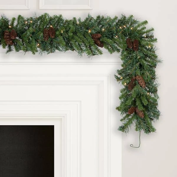 Vickerman Pre-Lit Artificial Christmas Garland (01558) - Image 4