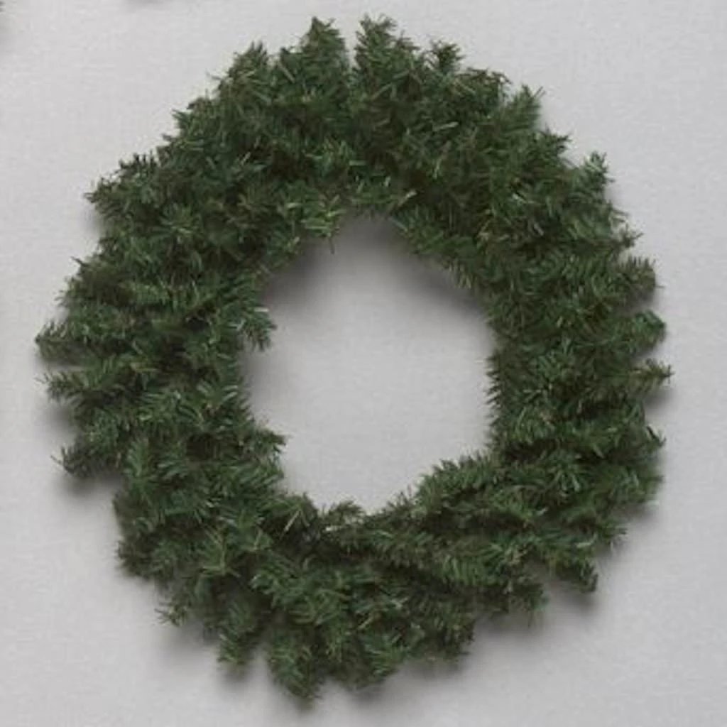 Vickerman Artificial Unlit Christmas Wreath (028704)