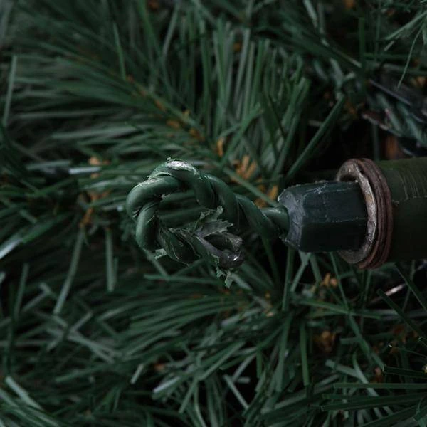 Vickerman Artificial Christmas Tree Medallion (420010) - Image 3