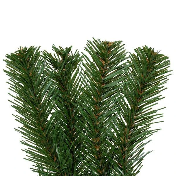 Vickerman Unlit Artificial Christmas Wreath (726440) - Image 3